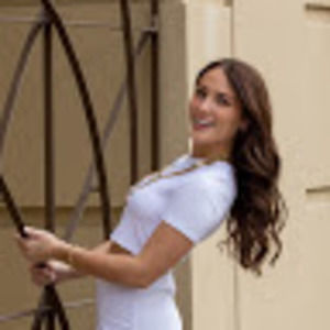 Meet your Posher, Olivia